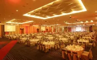 Hotel Casuarina @ Meru - parking
