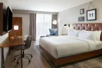 Four Points by Sheraton Point Edward Sarnia - バー
