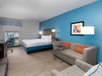 Hampton Inn Charlotte-Uptown Hotels near Hanover Square