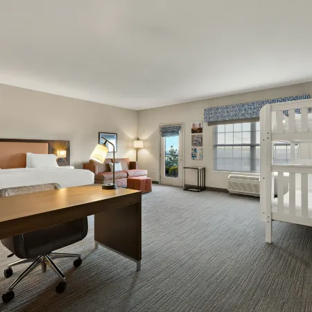 Hampton Inn & Suites Petoskey