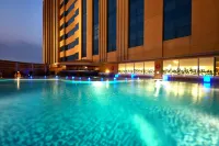 Millennium Hotel & Convention Centre Kuwait - Pools