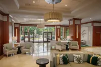 Hilton St. Petersburg Carillon Park - Boutique