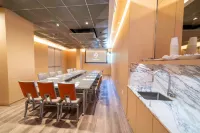 Shore Hotel - Business