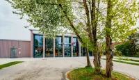 Premier Inn München Airport Süd Hotel - 3-Star