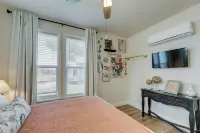 Boutique Retreat Minutes From Round Top! - Hot Tub