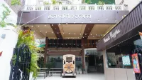 Hotel Padmini International- Sigra - ที่มีสปา