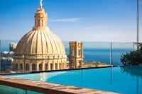 The Embassy Valletta Hotel - Bãi đậu xe