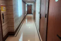 MOMENTS HOTEL - New