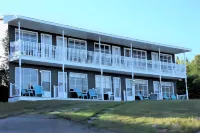 Travels Inn Victoria County - Motel