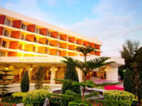 Wiang Inn Hotel Hotels near Oub Kham Museum