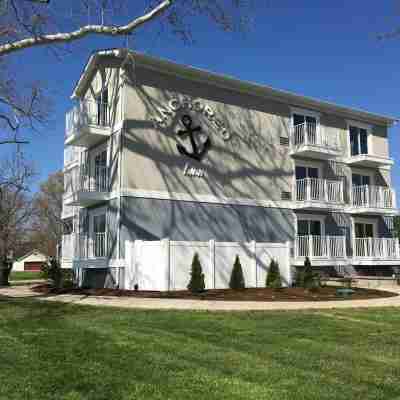 Anchored Inn at Hidden Harbor Hotel Exterior