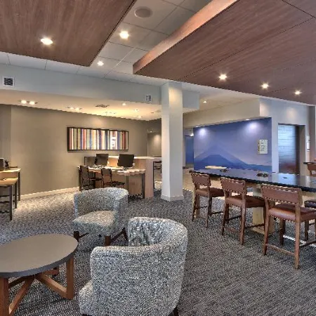 Holiday Inn Express & Suites ROSWELL by IHG