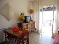 Solaria 1 and 2 - Ospedaletti Ligure - Lungomare C Colombo NrFloor - 3-Star