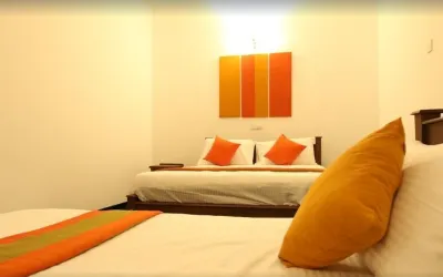The Well House in Hikkaduwa, for 6 Guests, 3 Bedrooms, 3 Bathrooms