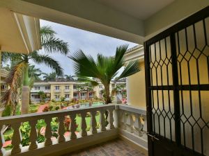 Stone Throw from The Beach-1 BHK Apartment