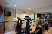 Holiday Inn Express Newport Beach فنادق في نيوبورت بيتش