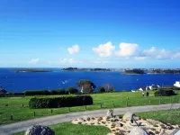 Vacancéole - le Domaine de Bertheaume Hotels in Plougonvelin