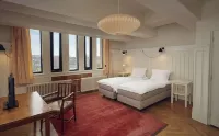 Lloyd Hotel Hotels in Zeeburg