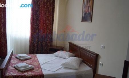 Hotel Ambasador - Housity