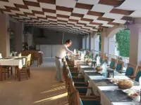螞蟻阿帕特飯店 - 早餐