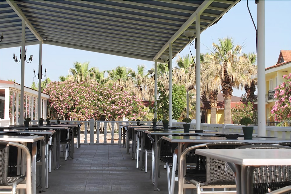 Barika Park Thermal Tatil Koyu