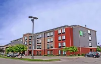 Holiday Inn Express & Suites CAPE GIRARDEAU I-55 by IHG