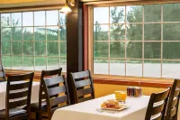 Travelodge by Wyndham Dawson Creek Hotel di Dawson Creek