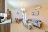 Villa George Sea View with Pool - Triopetra