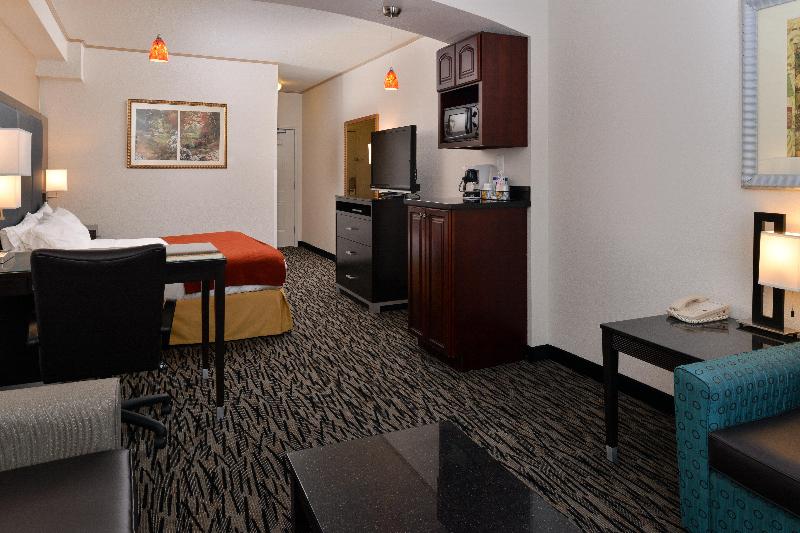 Holiday Inn Express Hotel & Suites Tacoma South - Lakewood, an Ihg Hotel