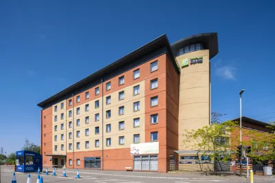 Holiday Inn Express Leicester City Hotels near University of Leicester