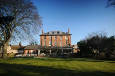 The Riverside House Hotel Hotel a Barton Mills