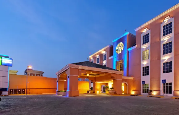 Holiday Inn Express 蒙特雷TECNOLOGICO