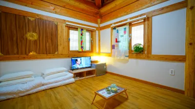 Gongju Moonlight Guesthouse Hotels near Gongju Jung-dong Catholic Church