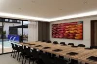 Neptuno Apartments
