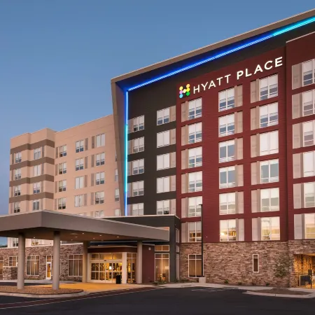 Hyatt Place Charlotte/University Research Park Отели рядом с достопримечательностью «Торговый центр Tryon»