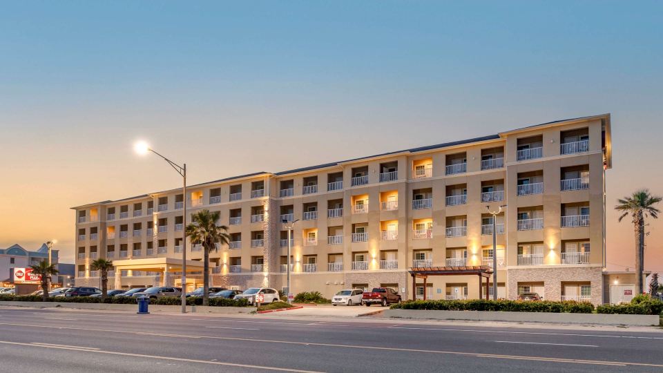 Best Western Plus Galveston Suites
