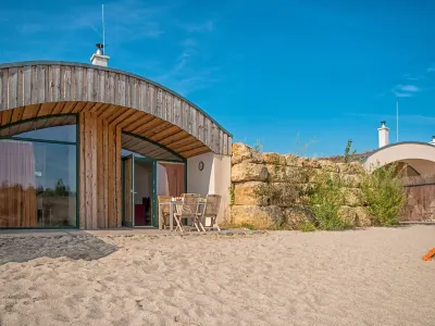 Dünenhaus Familia Comfort Hotels in der Nähe von VINETA auf dem Störmthaler See