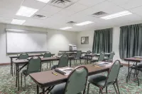 Super 8 by Wyndham Grayson Hotels in Grayson