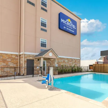 Microtel Inn & Suites by Wyndham College Station