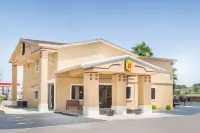 Super 8 by Wyndham Temple S. General Bruce