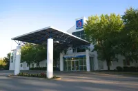 Motel 6 Colchester, VT - Burlington - Parkplatz