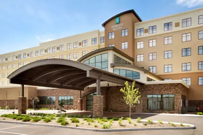 Embassy Suites by Hilton Akron Canton Airport Các khách sạn ở Xã Plain