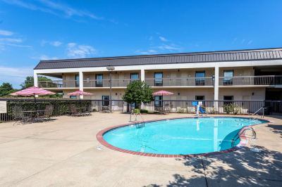 Outdoor Swimming Pool