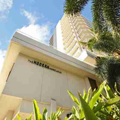 Hilton Vacation Club The Modern Honolulu Hotel Exterior