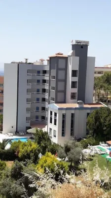 Happy Apart Hotel Hotel di Kadinlar Denizi Mahallesi