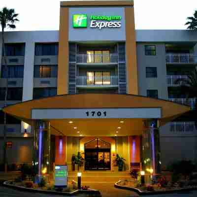 Holiday Inn Express & Suites FT. Lauderdale-Plantation Hotel Exterior