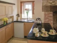 Candy Cottage Hotels in North Wootton