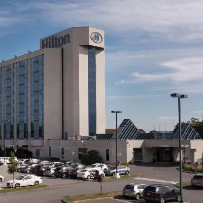 Ômage Hotel, Montreal Laval, a Tribute Portfolio Hotel Hotels near Putting Edge Centropolis