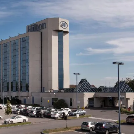 Ômage Hotel, Montreal Laval, a Tribute Portfolio Hotel
