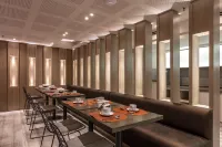 Huinid Obelisco Hotel